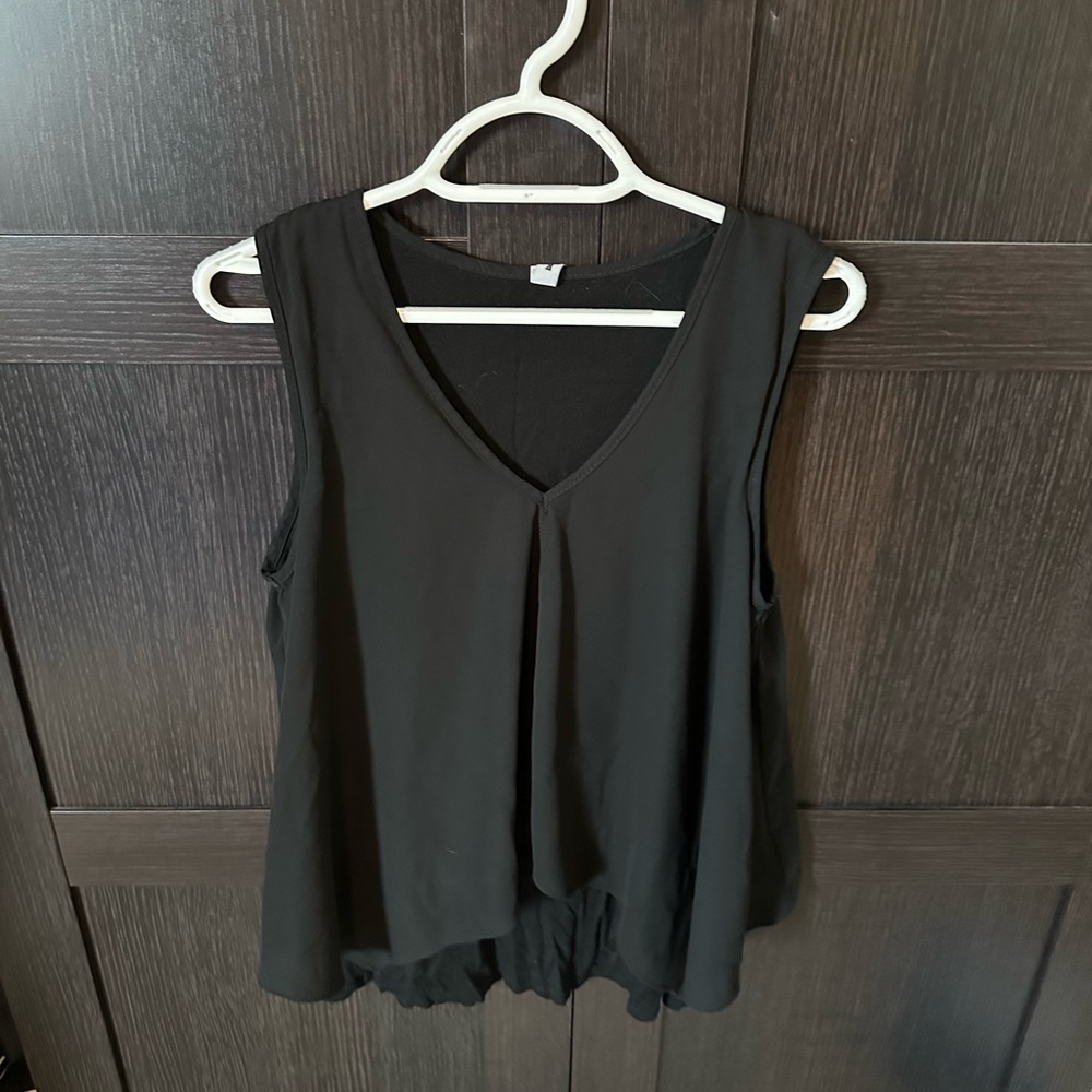 Design Lab Lord & Taylor Black Asymmetrical Sleeveless Tank Top